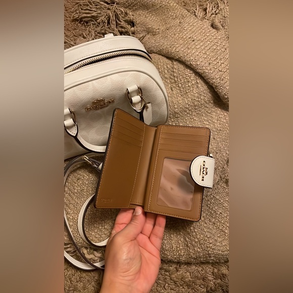 Coach Sydney Satchel In Signature Canvas and Wallet - Picture 5 of 6